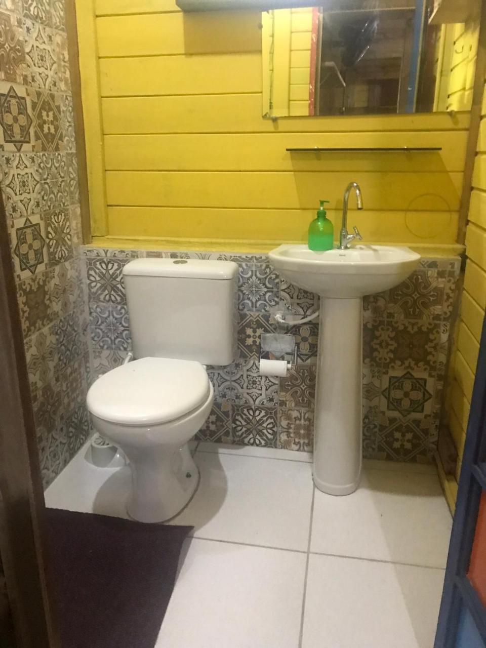Hostel Encantadas Ecologic メーウ島 エクステリア 写真